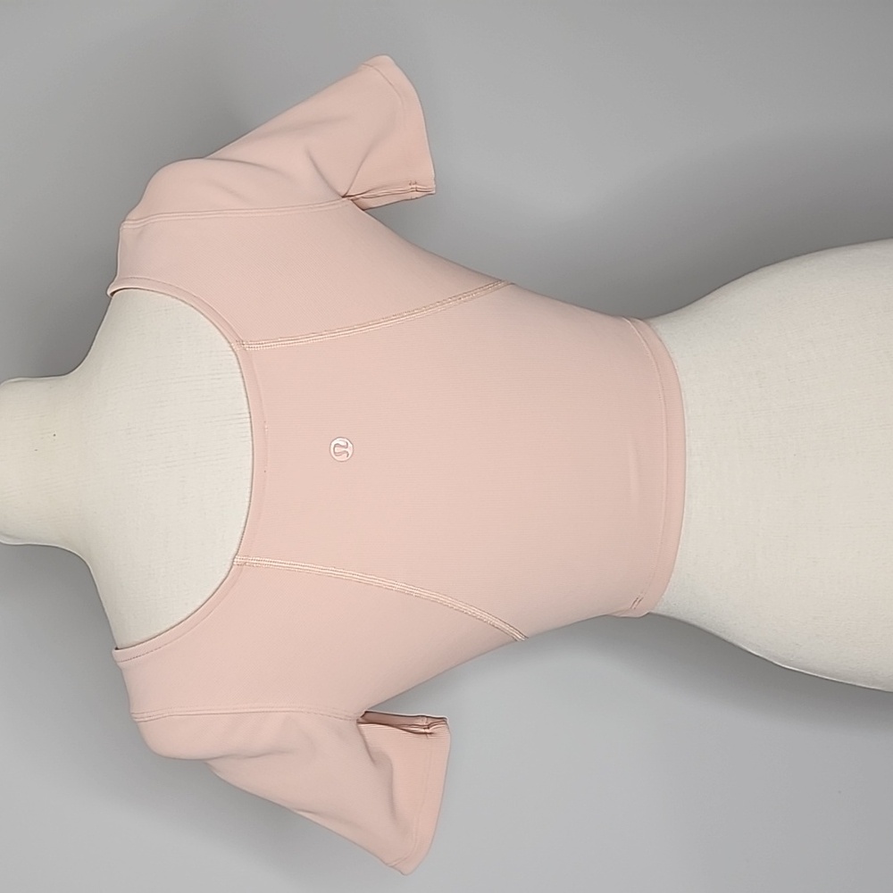lululemon Crop Top size 2 XS Pink Clay Athleisureware - Picture 3 of 5